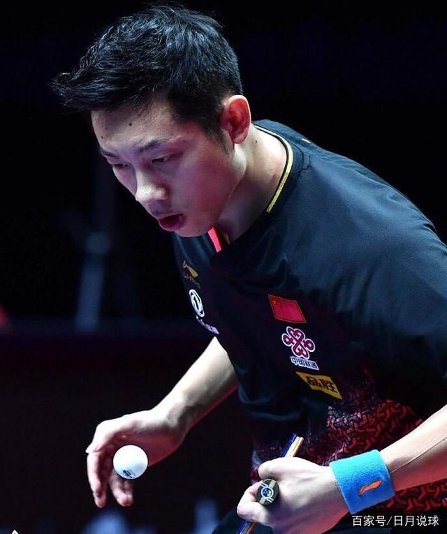 八个场地上 八个场地上