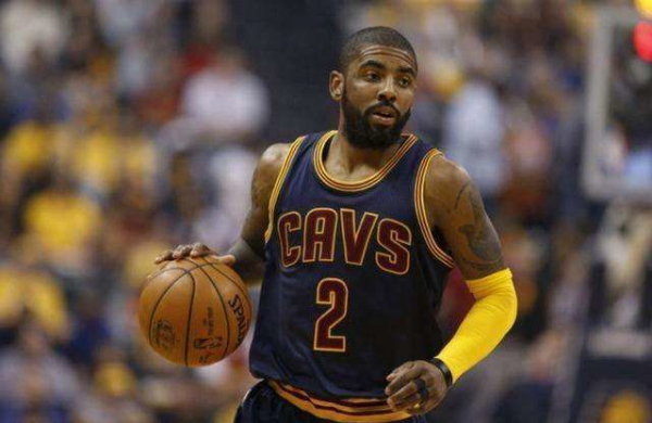 在拍卖会上 在拍卖会上