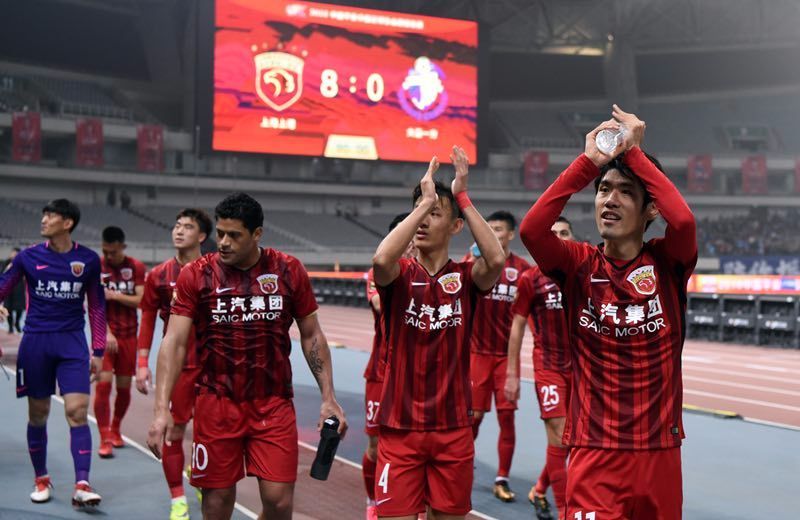 到更衣室与 到更衣室与