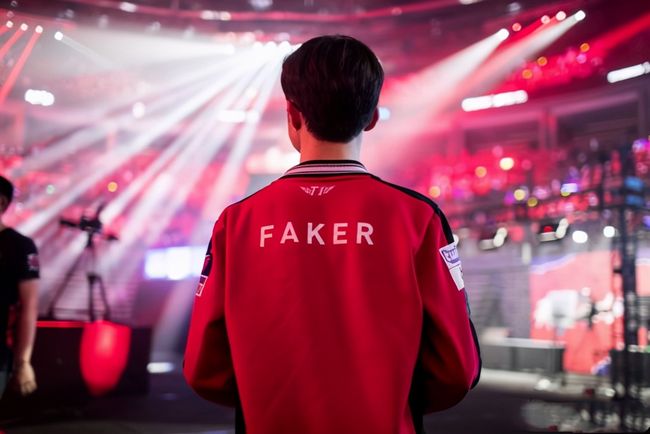 拉米罗：希望和球迷们携手走过低谷；吴少聪发烧需几天恢复